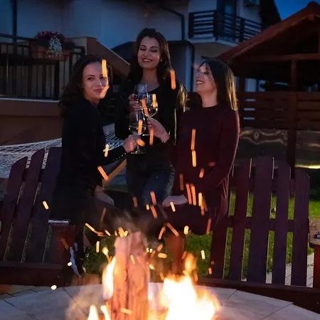 Vendégház Roots Redwood *