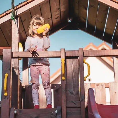 Vendégház Roots Redwood *