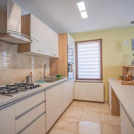 Gæstehus Roots Redwood *