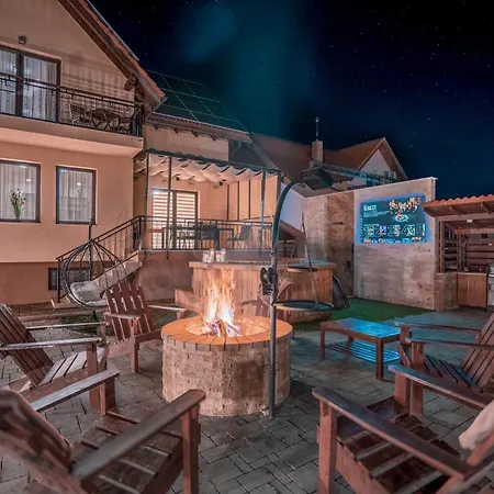 Roots Redwood Affittacamere *