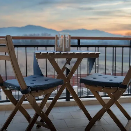 Gæstehus Roots Redwood *