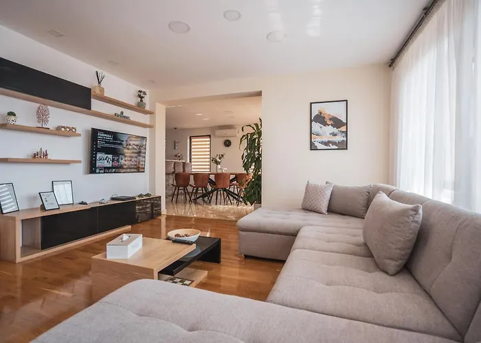 Gæstehus Roots Redwood